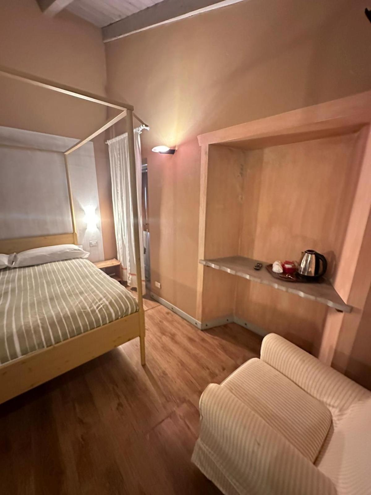 אורטה סאן ג'יוליו Piccolo Hotel Olina מראה חיצוני תמונה
